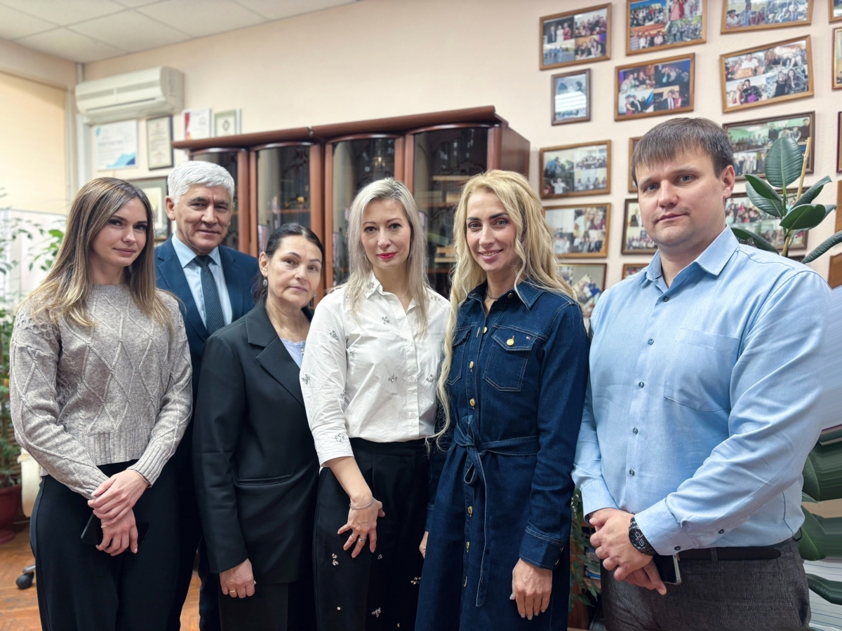 Помощник президента ВФГБК Калиновская Юлия приняла участие итоговом заседании Общественной палаты г.Астрахани